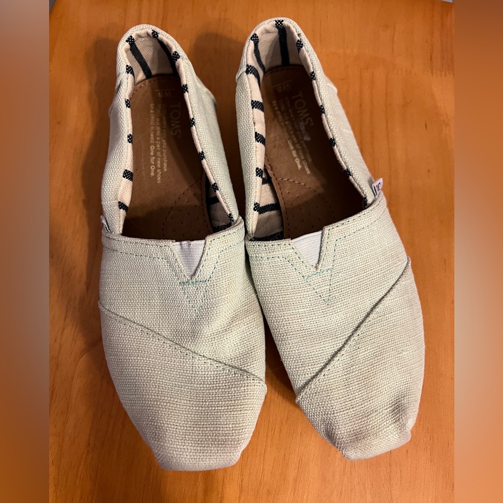 Mint Green Canvas Toms
